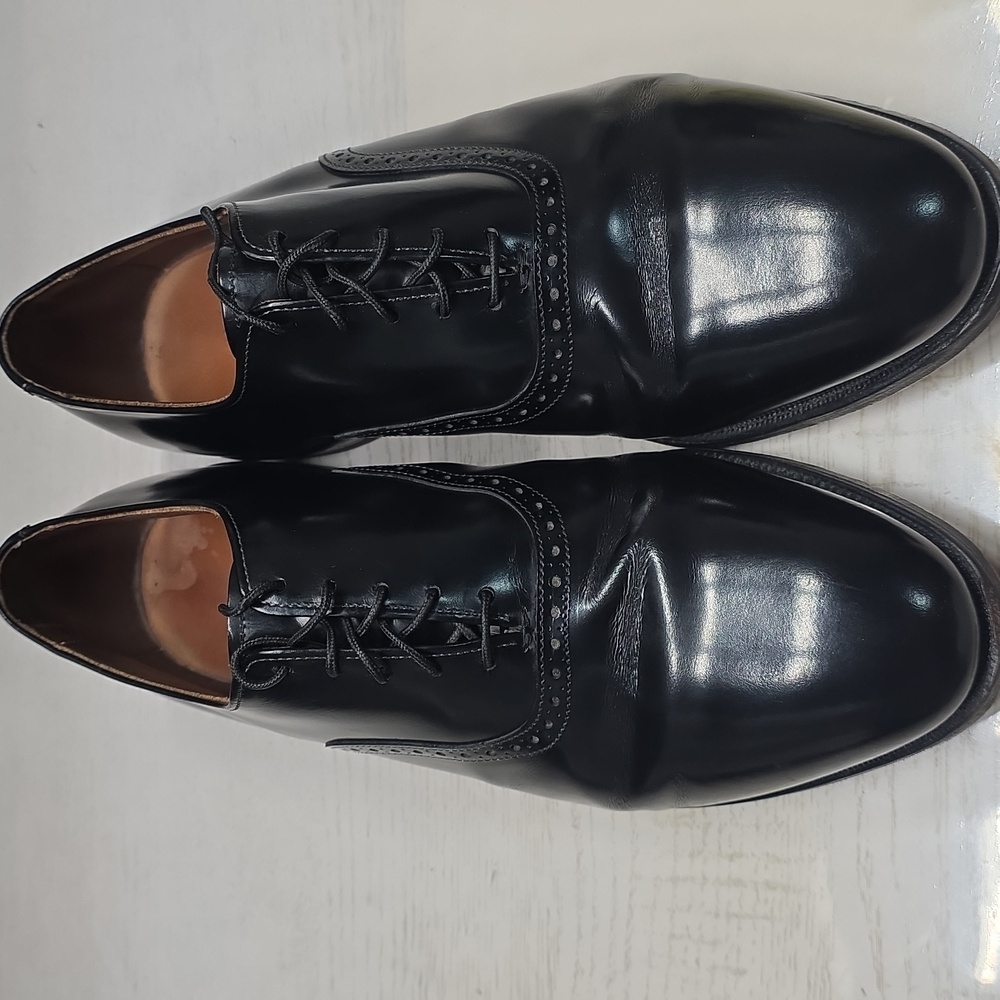 Allen Edmonds - Picture 2 of 13